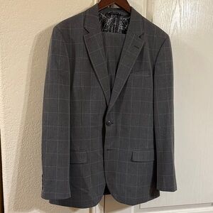 Nautica Men’s Charcoal Checkered Suit: Blazer 40R & Pants 34 x 30